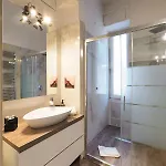 Contempora - Luminous With Spacious Bathroom - Isola *