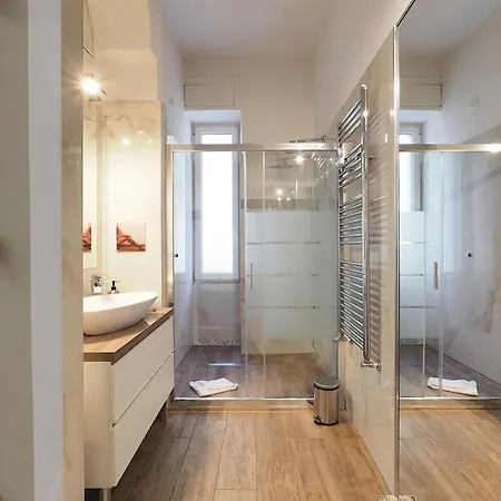 Contempora - Luminous With Spacious Bathroom - Isola Apartment Milan